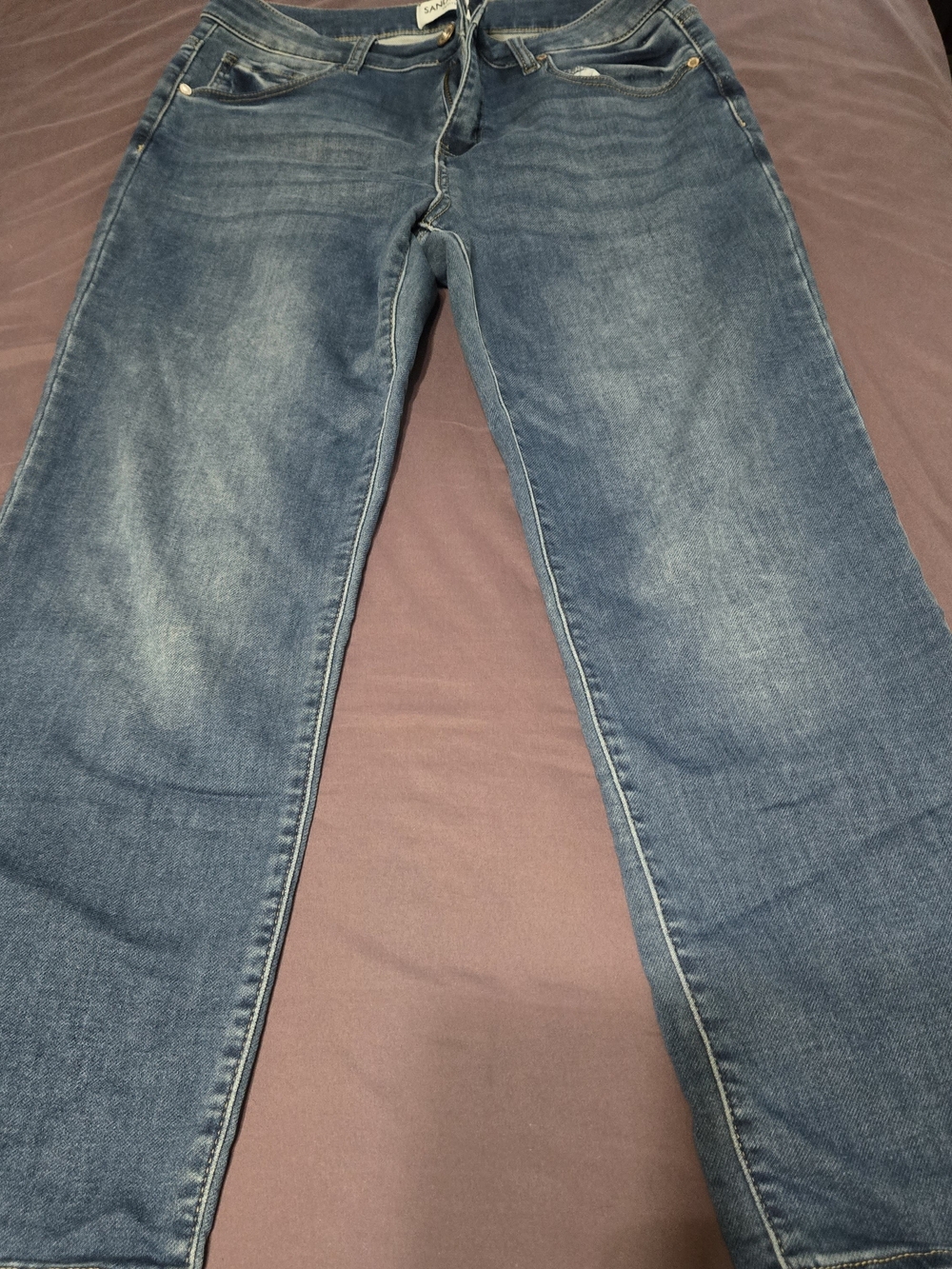 Women's Blue Wide Leg Jeans - Classic Flare